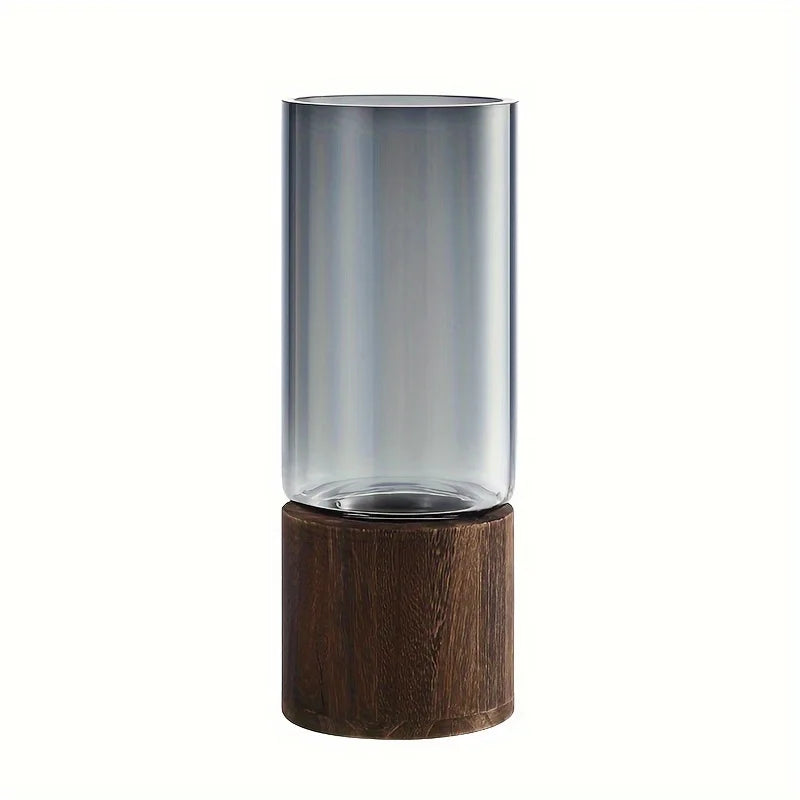 Vase en verre sur support en bois pour boutures
