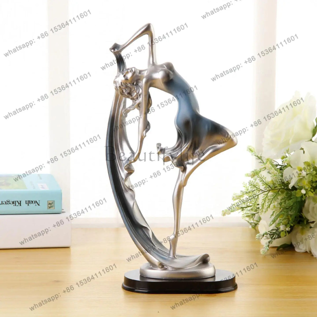 Statuette danseuse en résine – Grand modèle