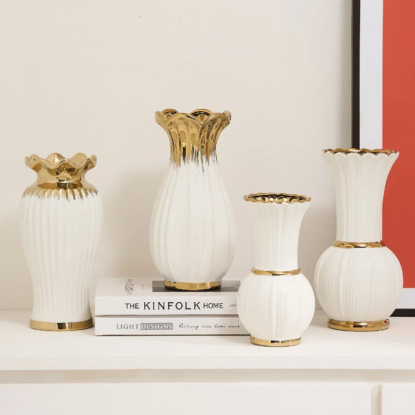 Vase en céramique blanche style rétro